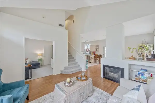 27879 Skycrest Circle, Valencia, CA 91354