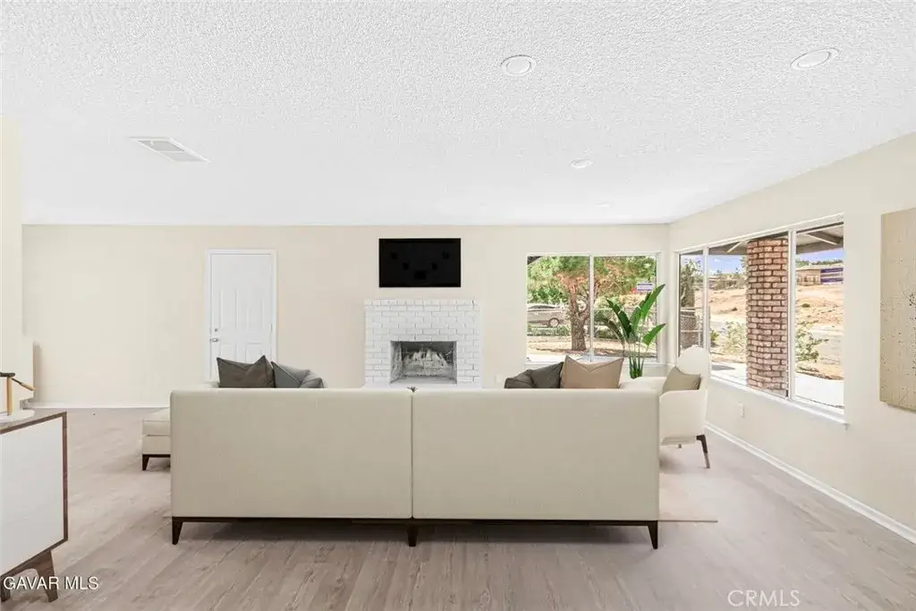 16509 Mackennas Gold Avenue, Palmdale, CA 93591 - Image #1