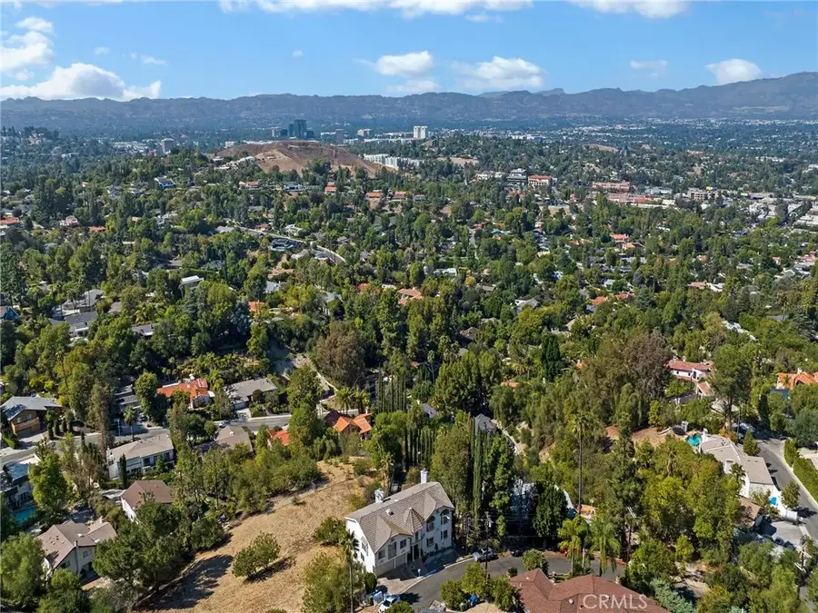 4801 Nomad, Woodland Hills, CA 91364 - #3