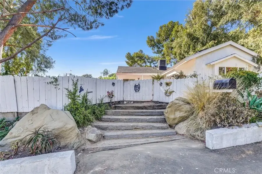 107 Ventura, Chatsworth, CA 91311 - #2