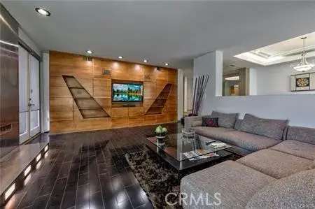 12841 Bloomfield #103, Studio City, CA 91604 - Image #2