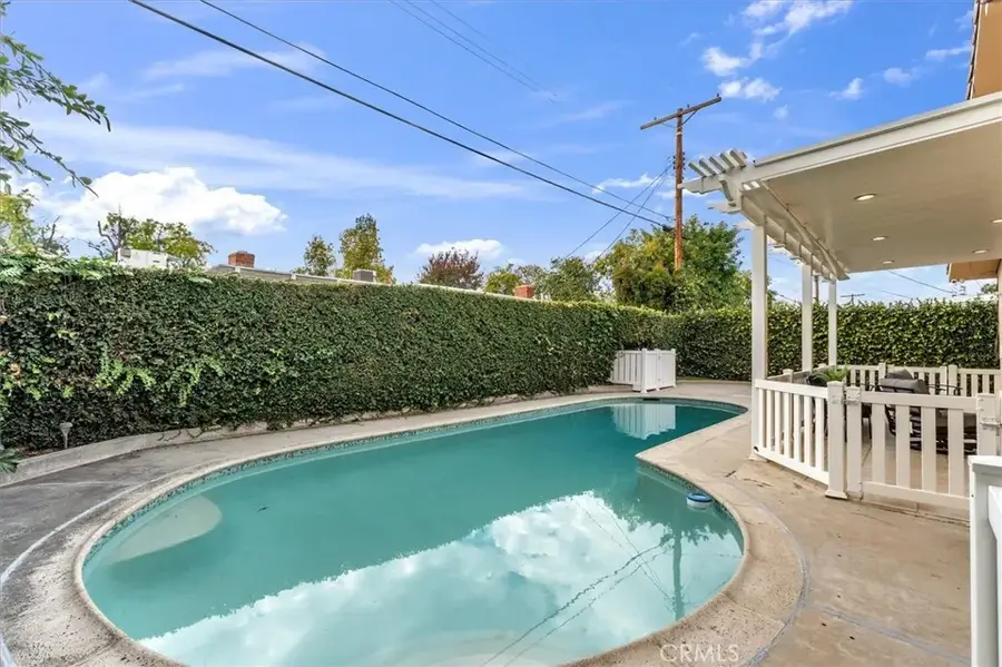 5701 Wish Avenue, Encino, CA 91316 - Image #3