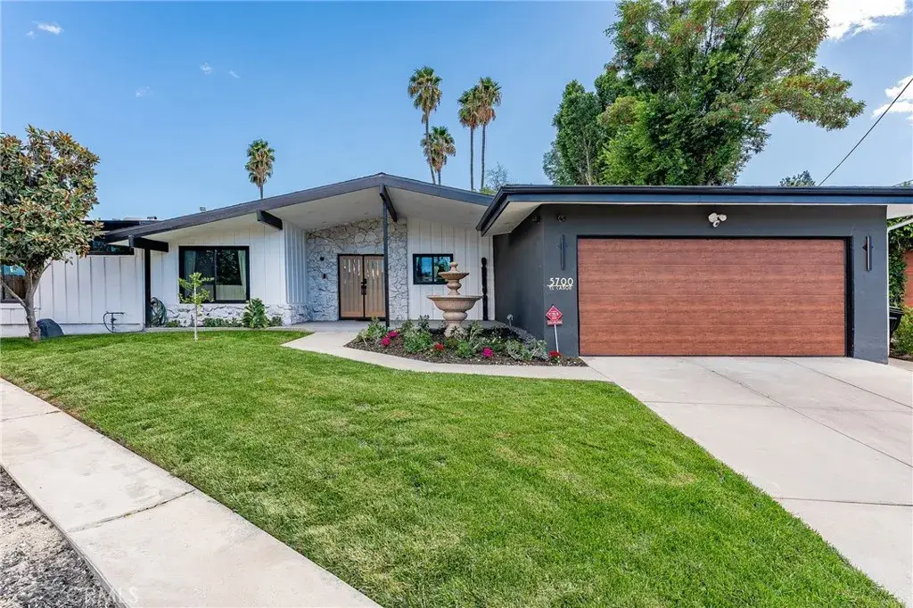 5700 El Canon Avenue, Woodland Hills, CA 91367 - #1