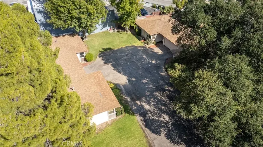 2815 Sycamore, Glendale, CA 91214 - Image #2