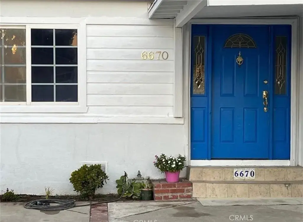 6670 Aura, Reseda, CA 91335 - Image #1