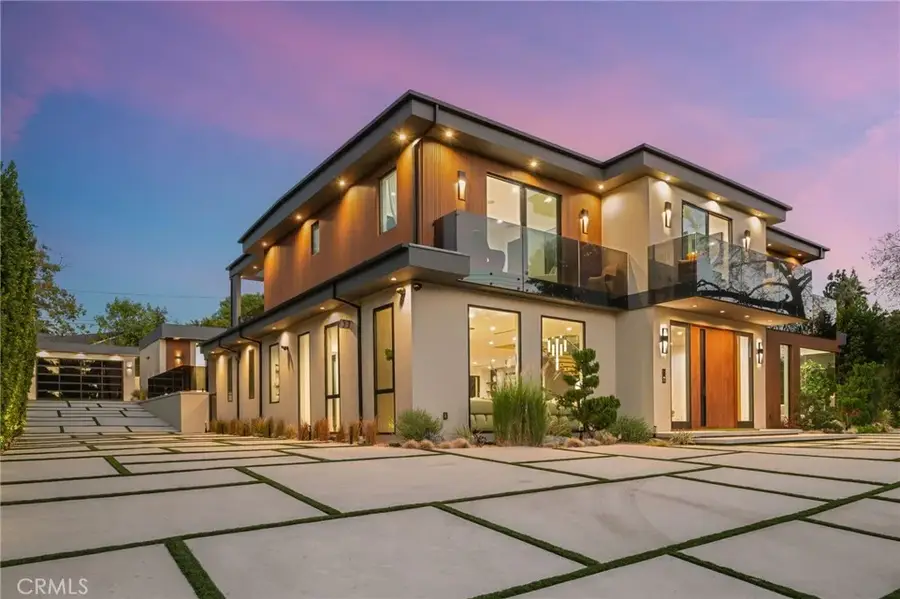 5244 Tampa Ave, Tarzana, CA 91356 - Image #2