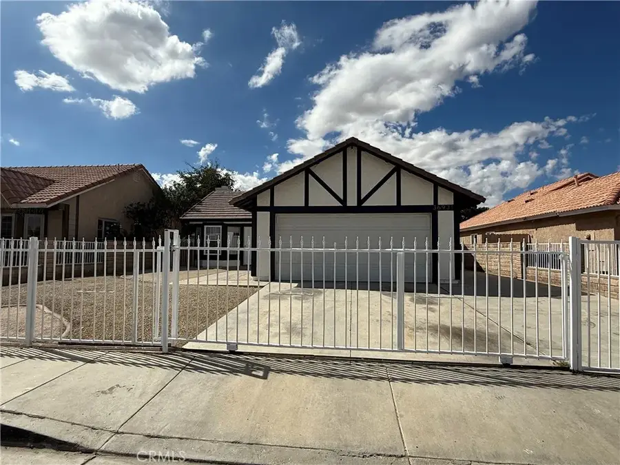 36931 Charter, Palmdale, CA 93552 - Image #2