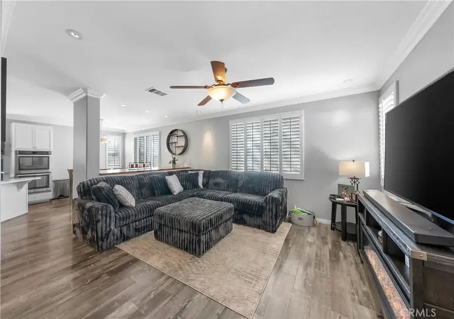 29515 Dana Ct, Canyon Country, CA 91387 - Image #2