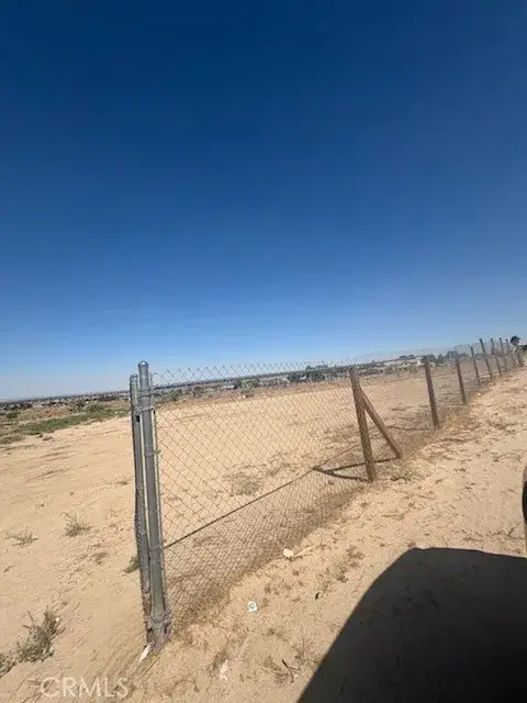 52 Vic Avenue T12 Vic, Palmdale, CA 93552 - Image #2