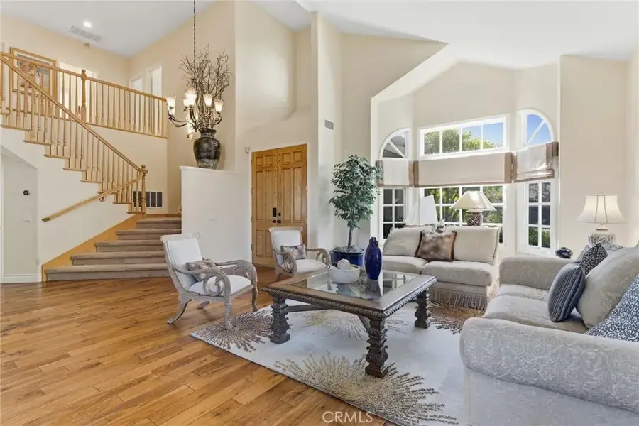 4040 Hilton Head Way, Tarzana, CA 91356 - Image #3