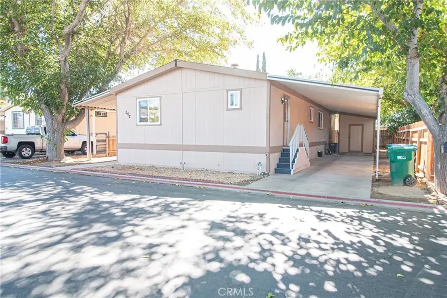 3524 E Avenue R #202, Palmdale, CA 93550 - Image #2