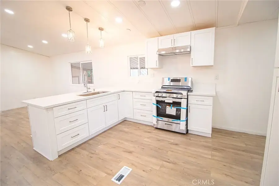 3524 E Avenue R #202, Palmdale, CA 93550 - Image #3