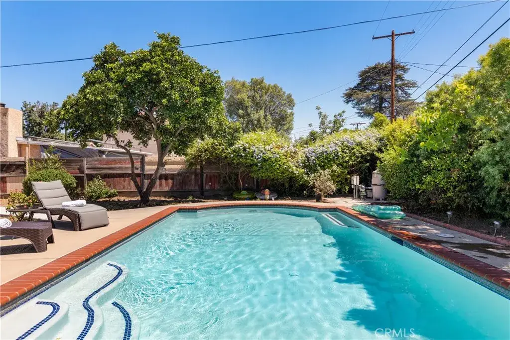 6535 Mary Ellen Avenue, Valley Glen, CA 91401 - Image #1