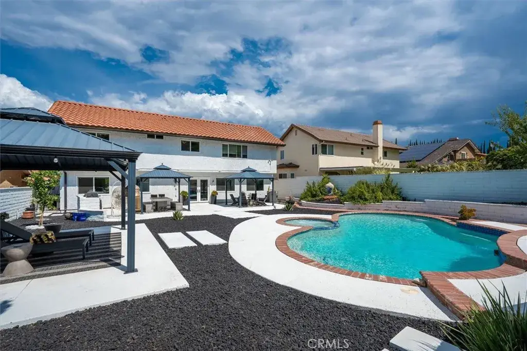 20376 Lisa Gail, Saugus, CA 91350 - Image #1