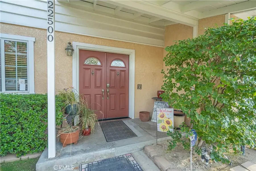 22500 Festividad, Saugus, CA 91350 - Image #3