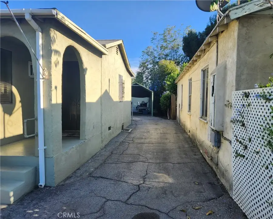 13754 Weidner, Pacoima, CA 91331 - Image #2