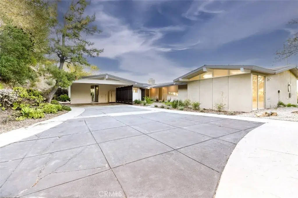 5260 Gould Avenue, La Canada Flintridge, CA 91011 - Image #1