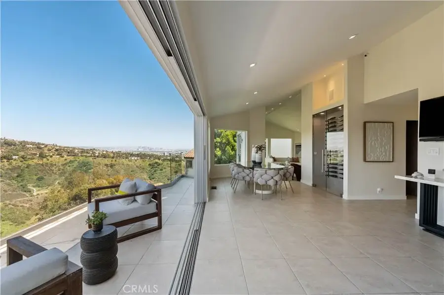 1680 Summitridge Drive, Beverly Hills, CA 90210 - Image #2
