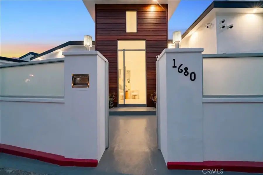 1680 Summitridge Drive, Beverly Hills, CA 90210 - Image #3