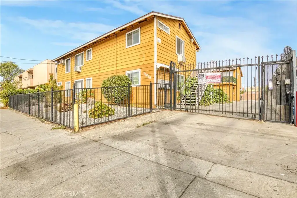 13015 Vanowen Street, North Hollywood, CA 91605 - Image #1