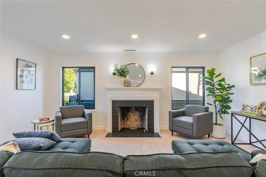 1736 N Niagara Street, Burbank, CA 91505 - Image #3