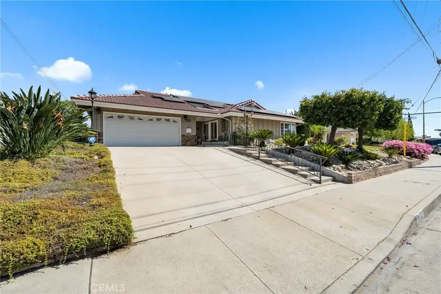 11930 Woodley, Granada Hills, CA 91344 - Image #2