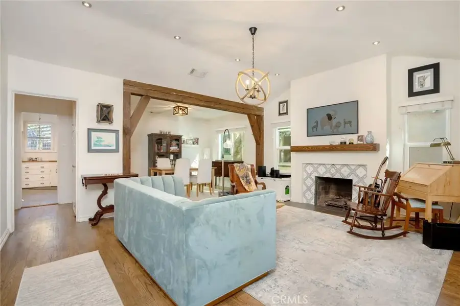 11519 Albers Street, North Hollywood, CA 91601 - Image #2