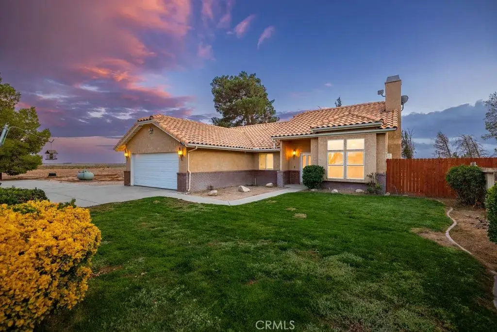 6818 W Avenue A2, Lancaster, CA 93536 - Image #1