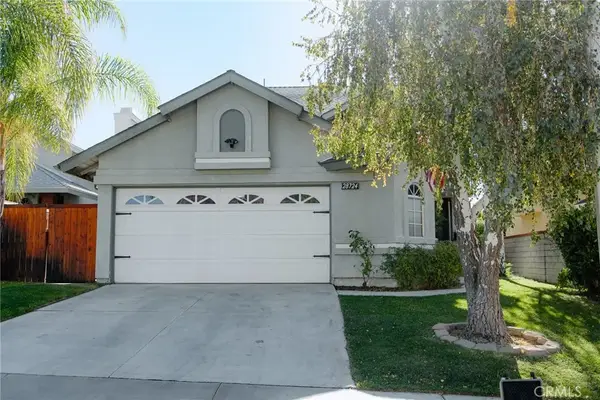 28724 Magnolia Way, Saugus, CA 91390