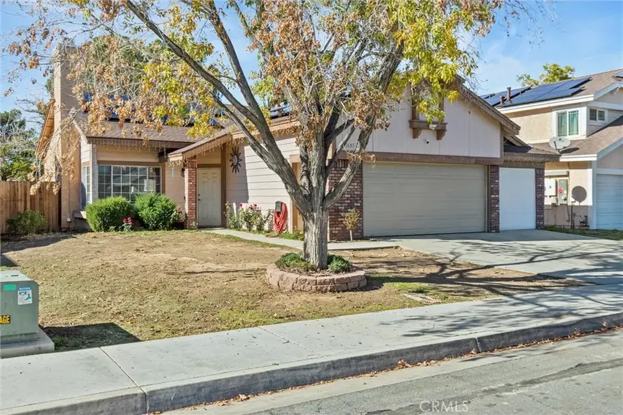 43653 Serenity Court, Lancaster, CA 93535 - Image #2