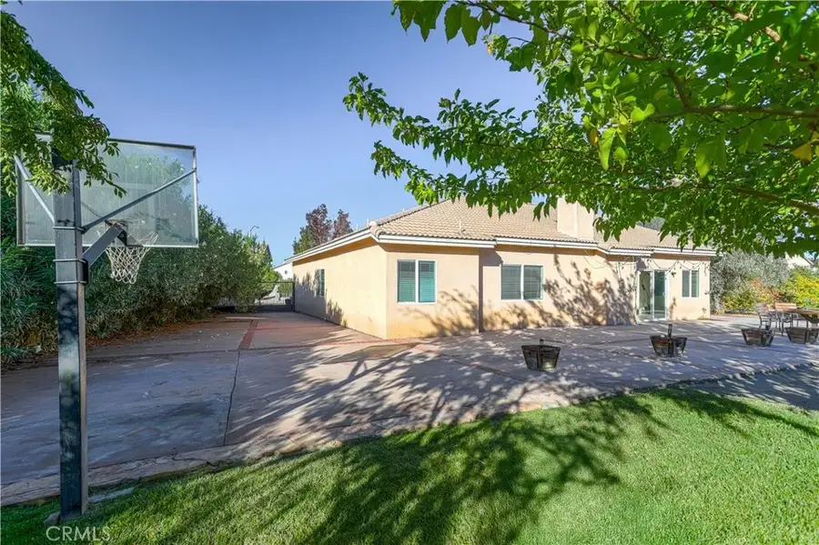 2011 W Avenue J5, Lancaster, CA 93536 - Image #3