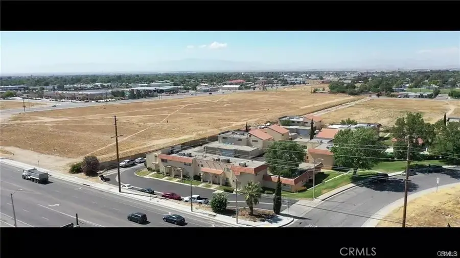 43627 Stanridge, Lancaster, CA 93535 - Image #2