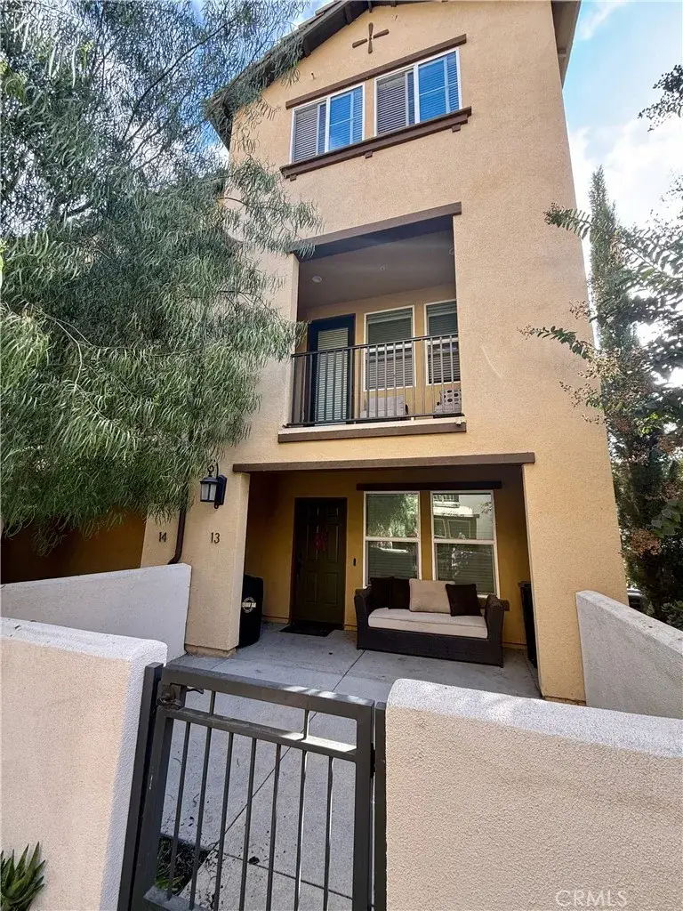 1570 W 1st Street #13, Santa Ana, CA 92703 - Image #1