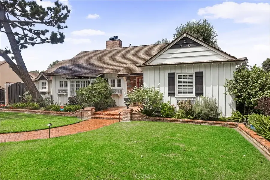 6233 Orion Avenue, Van Nuys, CA 91411 - Image #2