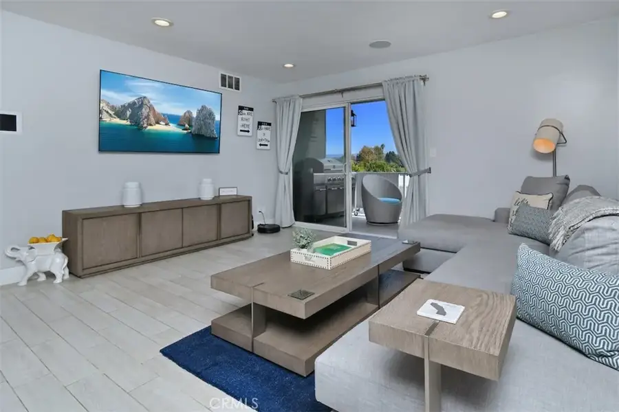 13543 Moorpark Street #15, Sherman Oaks, CA 91423 - Image #2