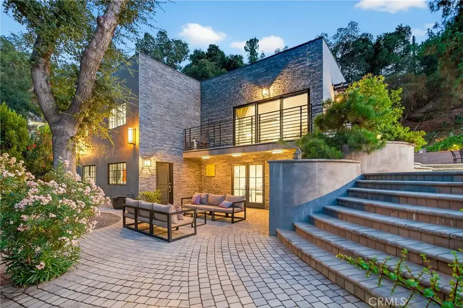 7572 Mcgroarty Terrace, Tujunga, CA 91042 - Image #2