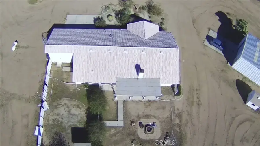 8354 White Road, Phelan, CA 92371 - Image #3