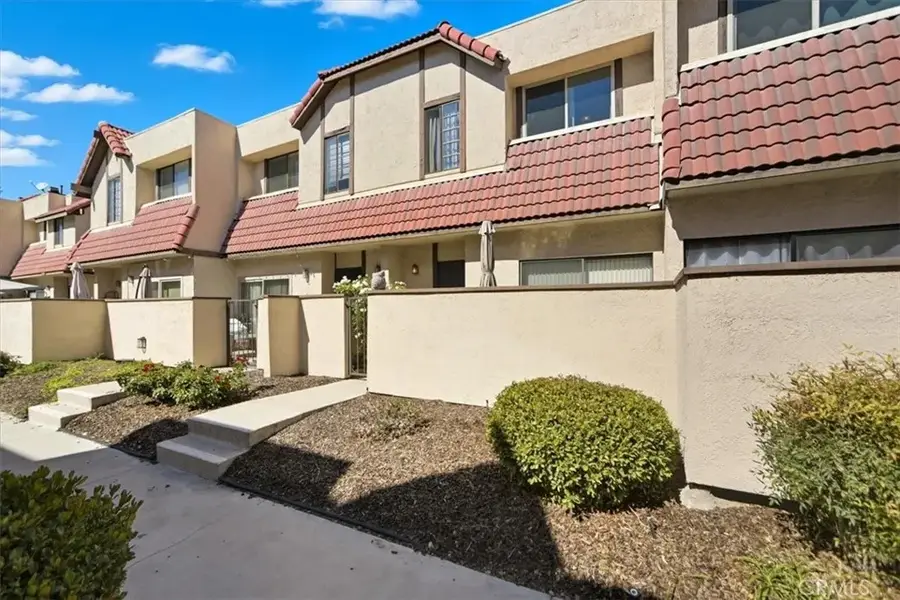 27617 Nugget, Canyon Country, CA 91387 - Image #3