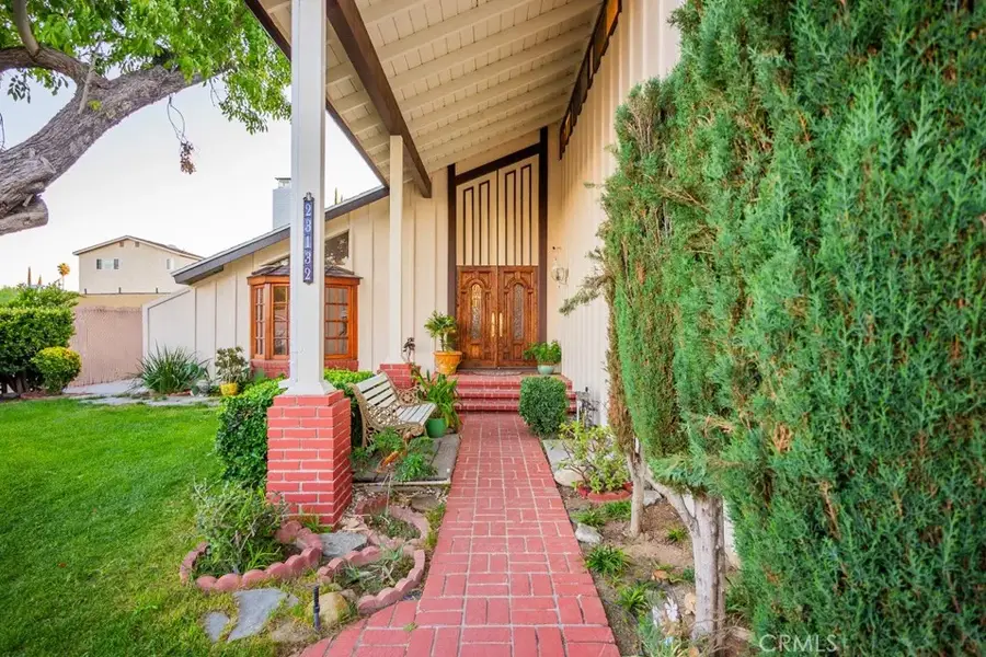 23132 Posada, Valencia, CA 91354 - Image #2