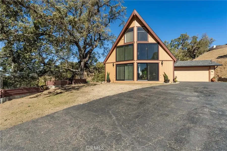 30320 Rollingoak, Tehachapi, CA 93561 - Image #2