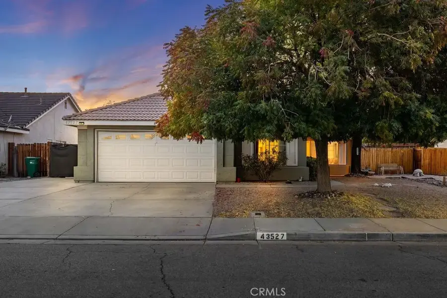 43527 Grange Street, Lancaster, CA 93535 - Image #2