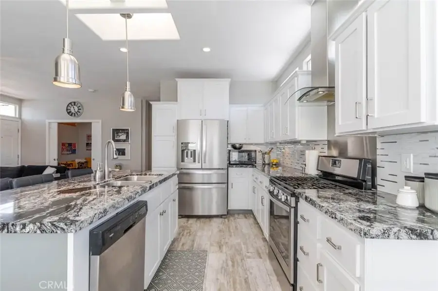 11 Oxford, Northridge, CA 91324 - #3