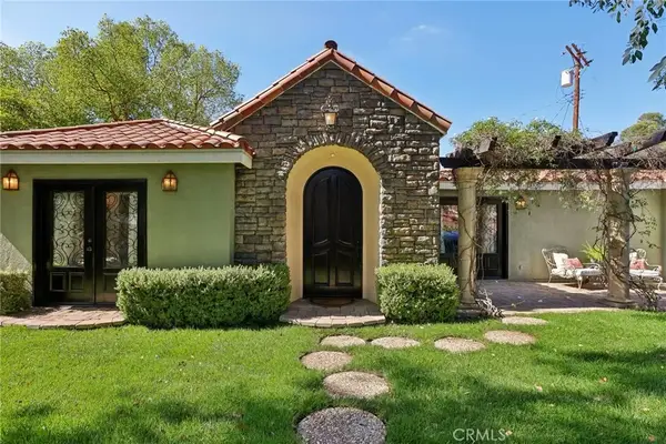 22015 Independencia Street, Woodland Hills, CA 91364