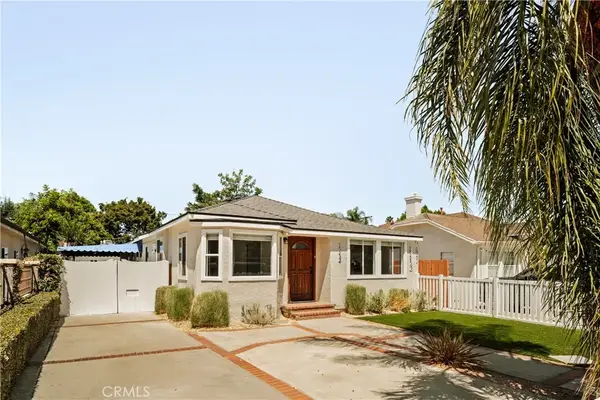 15231 Camarillo Street, Sherman Oaks, CA 91403