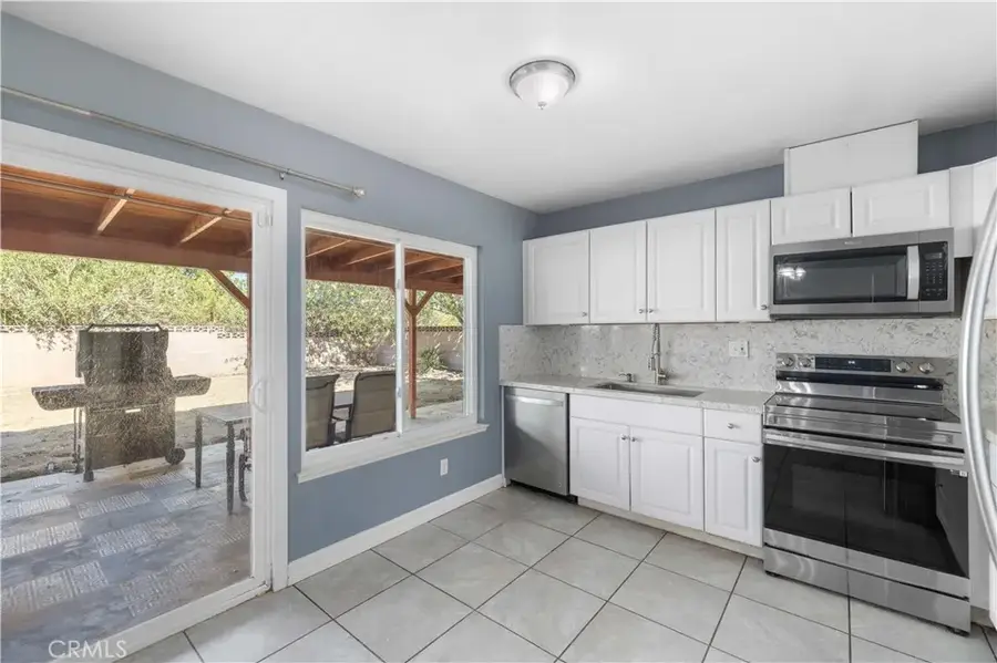3607 W Avenue K11, Lancaster, CA 93536 - Image #2