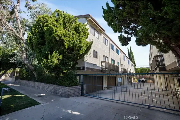 4222 Troost Avenue #21, Studio City, CA 91604