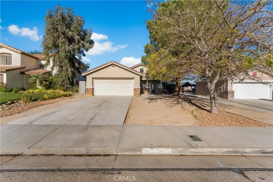37031 Firethorn, Palmdale, CA 93550 - Image #2