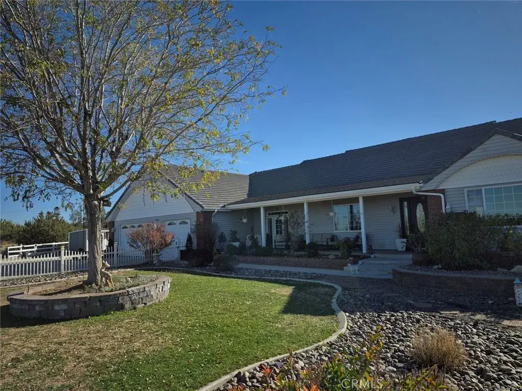 9968 Silver Rock Road, Pinon Hills, CA 92372 - Image #1