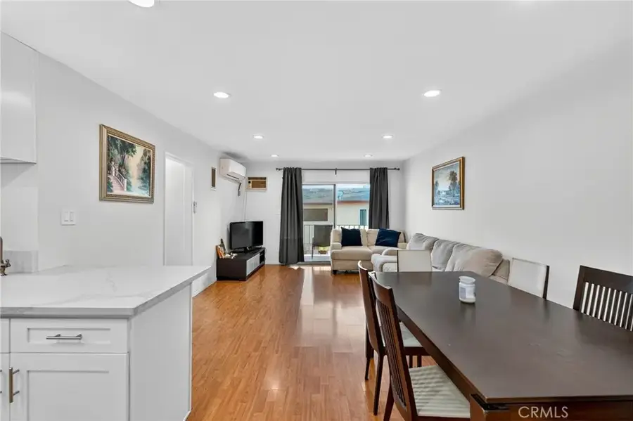 7826 Laurel Canyon Boulevard #17, North Hollywood, CA 91605 - Image #3