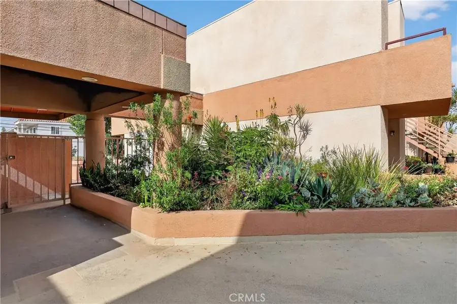 16700 Yukon Avenue #202, Torrance, CA 90504 - Image #3